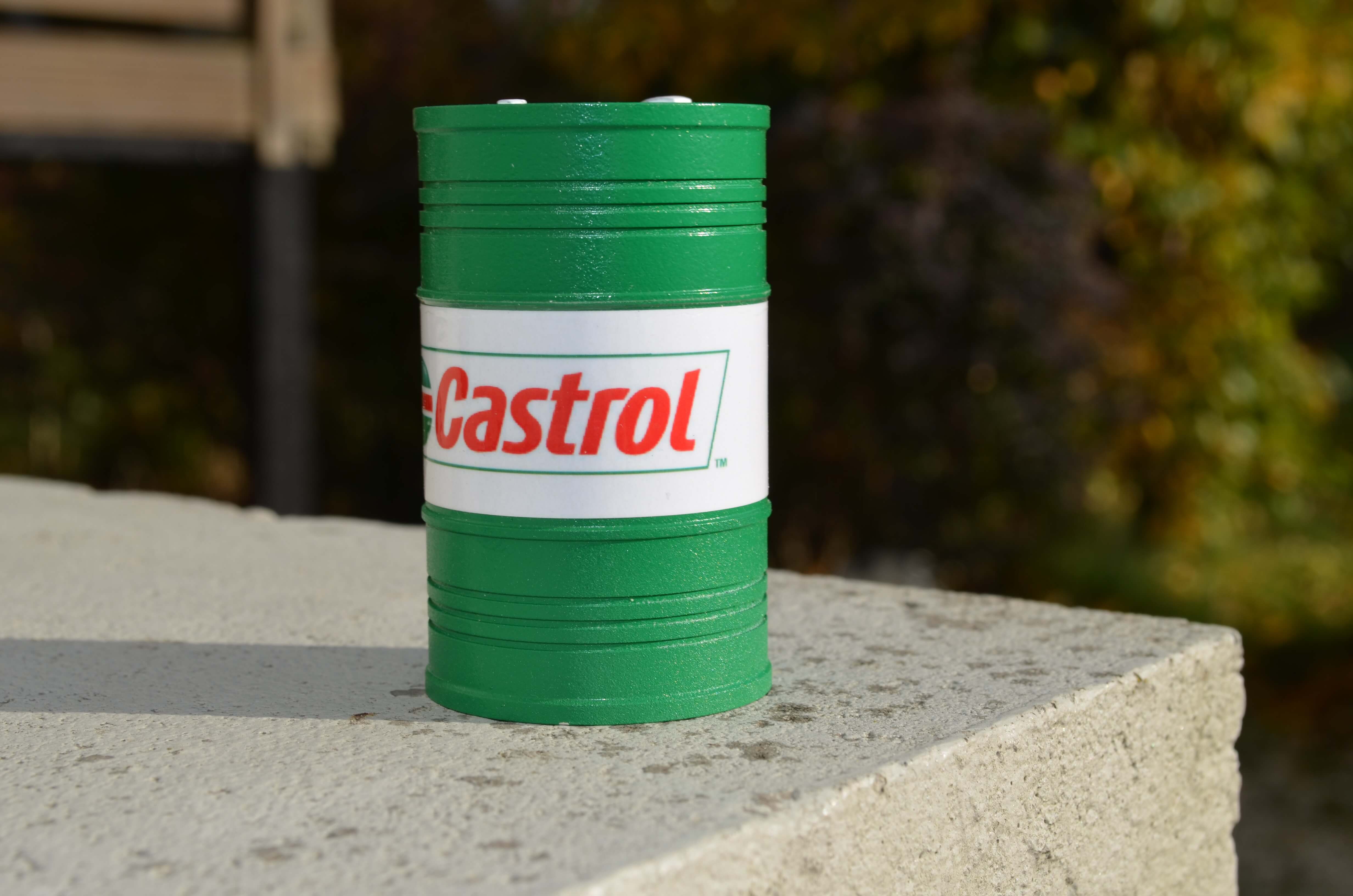 Öl Fass Castrol